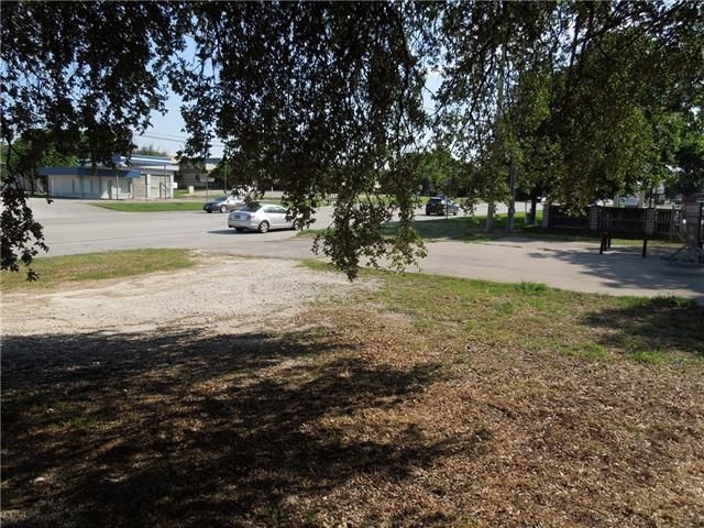 1101 NE Big Bend Trail, Glen Rose, TX 76043